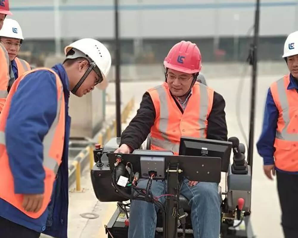 LiuGong-news-20191025-v1-3 ÒÚÍòÏÈÉúMR¡¤(Öйú¼¯ÍÅ)¹Ù·½ÍøÕ¾