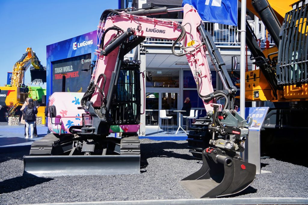 909ECR-2-1024x682 亿万先生MR·(中国集团)官方网站