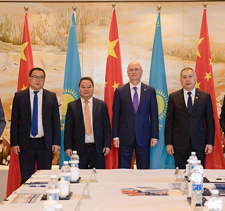 ֣���������˹̹��һ������̸��?��ϼ�֤��ػ�����Э��ǩԼ